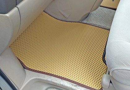 Ворсовые коврики на Toyota Alphard (H10) 2002 - 2008 в Новокузнецке