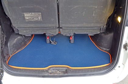 Коврики на Nissan Serena (C25) 2005 - 2010 в Новокузнецке