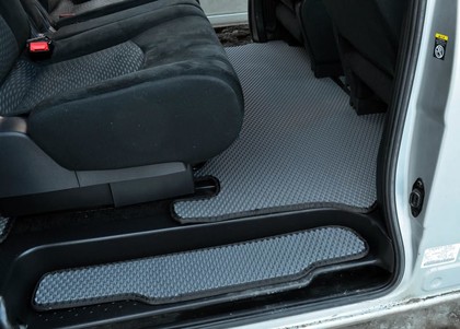 Ворсовые коврики на Nissan Serena (C26) 2010 - 2016 в Новокузнецке
