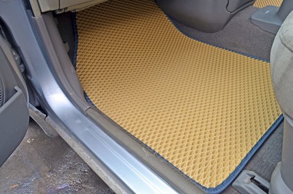 Коврики на Nissan March (K12) 2002 - 2010 в Новокузнецке