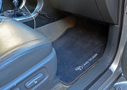 Коврики на Toyota Land Cruiser Prado 120 2002 - 2009 в Новокузнецке