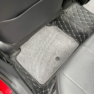 Ворсовые коврики на Toyota Camry (XV70) 2017 - 2024 в Новокузнецке