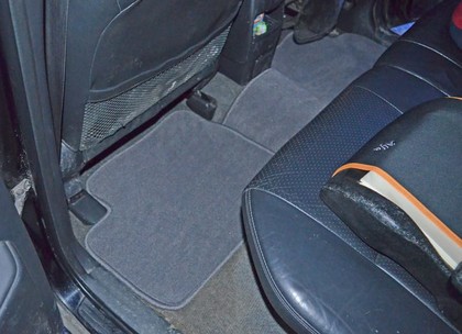 Коврики на Toyota Rav4 II 2000 - 2006 в Новокузнецке