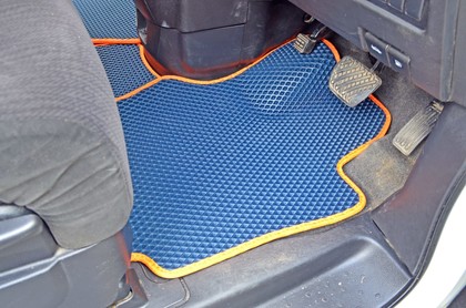 Коврики на Nissan Serena (C25) 2005 - 2010 в Новокузнецке