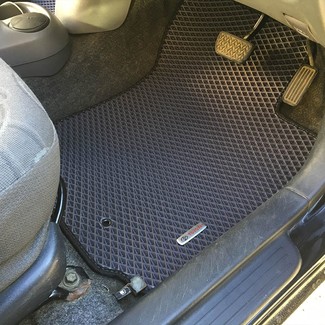 Коврики на Toyota Vitz I 1998 - 2005 в Новокузнецке