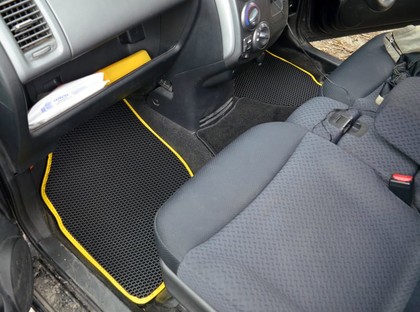 Ворсовые коврики на Honda Mobilio Spike 2002 - 2008 в Новокузнецке