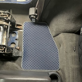 Коврики на Jeep Wrangler (TJ) 1996 - 2006 в Новокузнецке