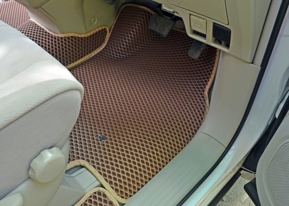 Ворсовые коврики на Toyota Estima III 2006 - 2019 в Новокузнецке