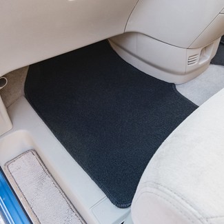 Коврики на Nissan Serena (C25) 2005 - 2010 в Новокузнецке