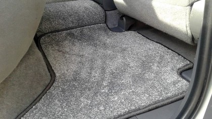 Коврики на Toyota Hilux VII 2008 - 2015 в Новокузнецке