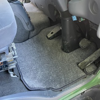 Коврики на Isuzu Forward V широкая кабина 2007 - 2025 в Новокузнецке