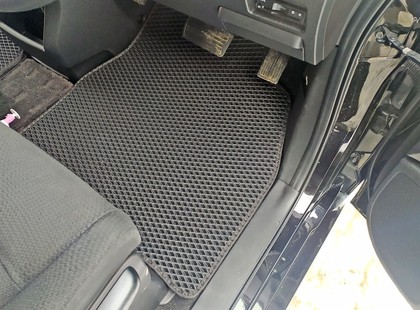 Ворсовые коврики на Honda StepWGN IV 2009 - 2015 в Новокузнецке