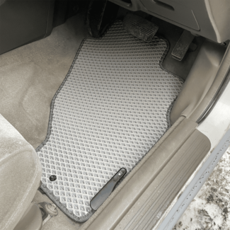 Коврики на Nissan Expert (W11) 1999 - 2006 в Новокузнецке