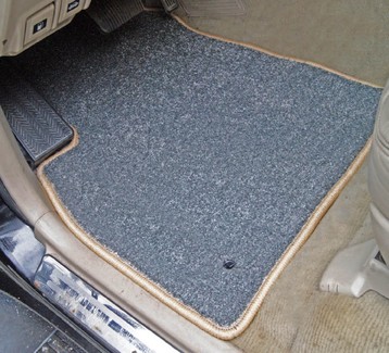 Ворсовые коврики на Lexus LX 470 1997 - 2007 в Новокузнецке
