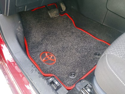 Коврики на Toyota Corolla (E18) 2012 - 2019 в Новокузнецке