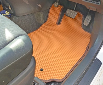 Ворсовые коврики на Toyota Wish II 2009 - 2017 в Новокузнецке